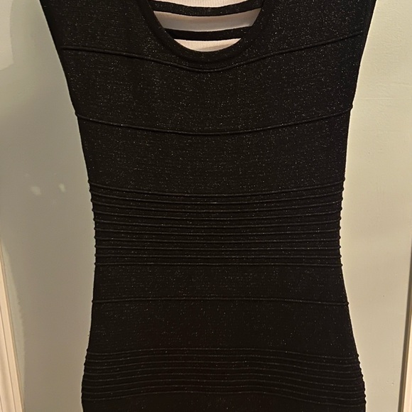 Simmering black dress in sauce S/P - Picture 7 of 10